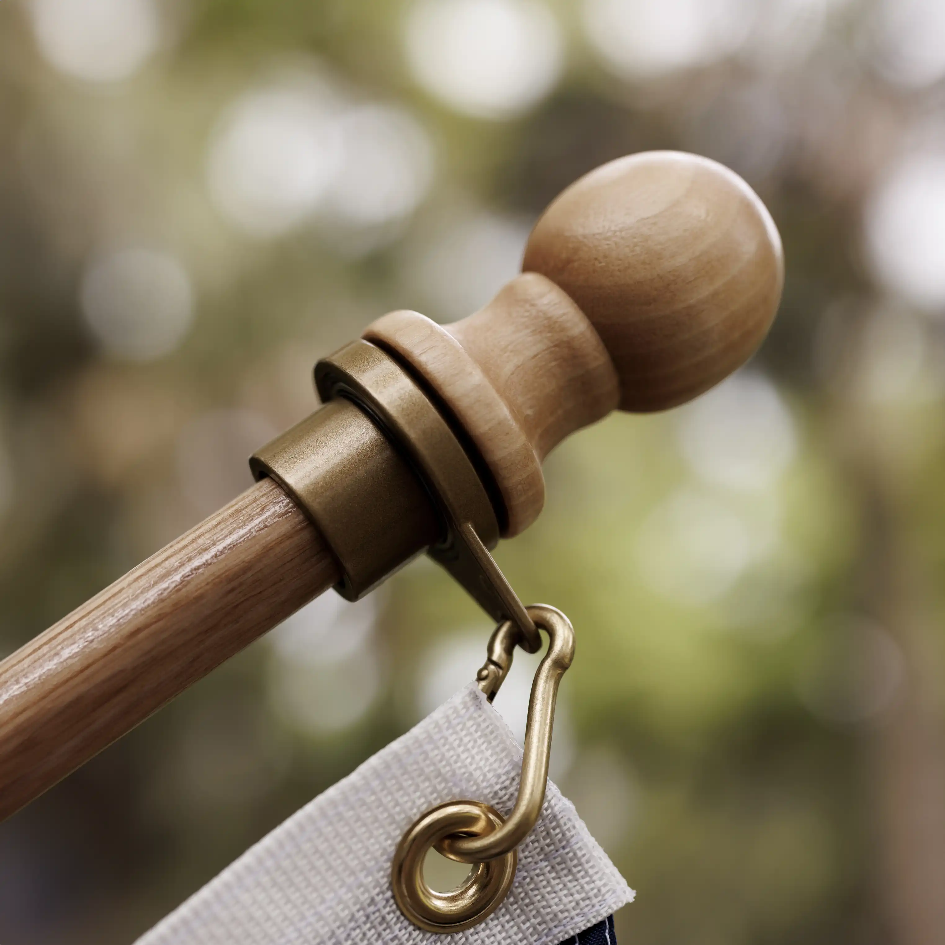 Non-Tangle Flagpole Spinners - Image 3